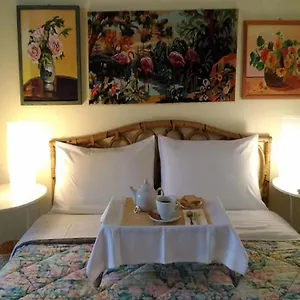 Couette-café Fabiola, Marino