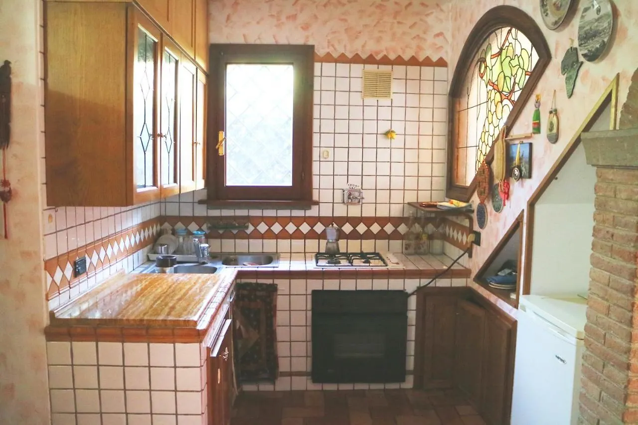 Bed & Breakfast B&B Ai Glicini - Castelli Romani Marino Italy